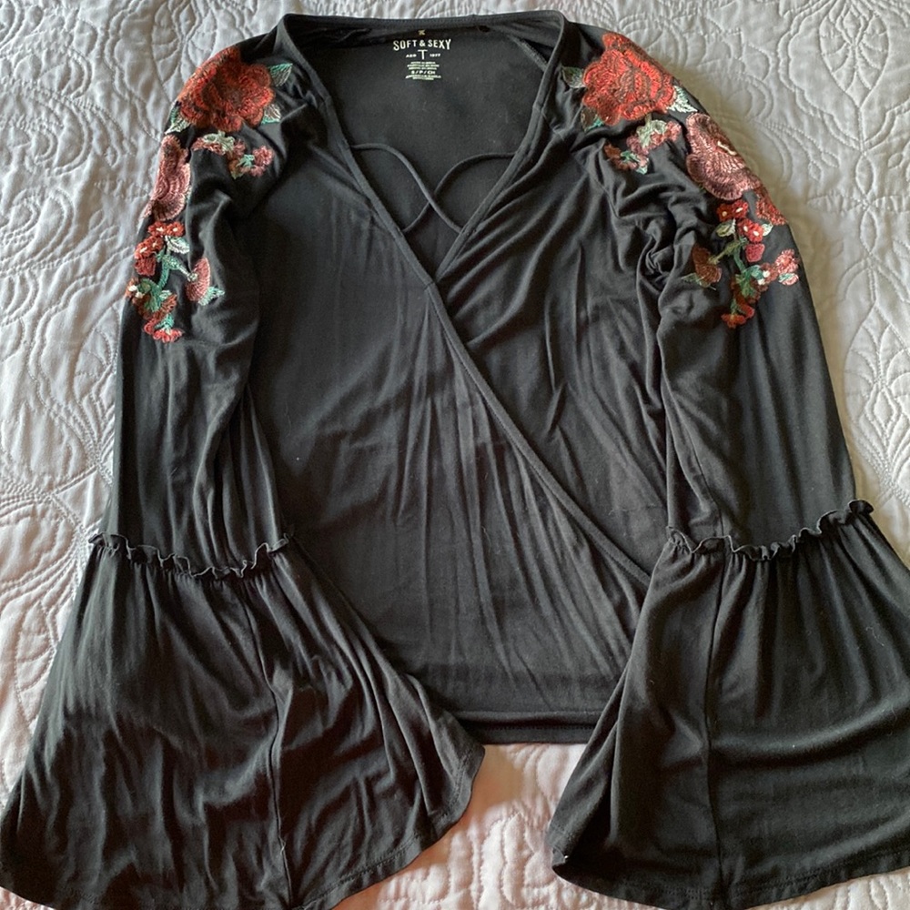 American Eagle top